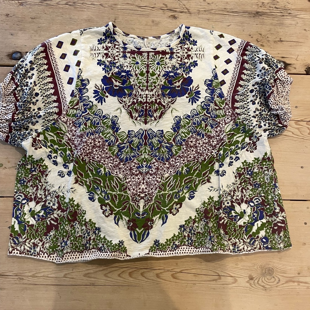 Floral peasant short sleeve top Free People size small